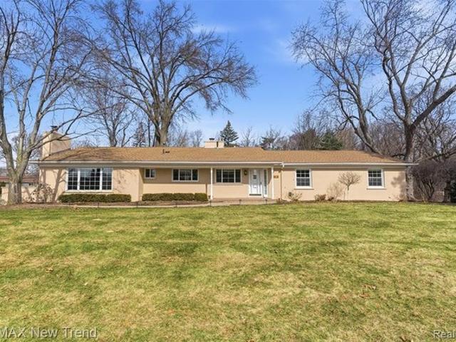 House for sale in Eastover Estates, Bloomfield Hills