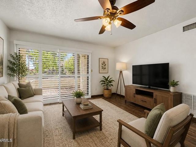 Condo for sale in Paradise Valley, Arizona