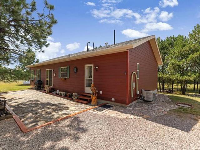 House for sale in Edgemont, South Dakota