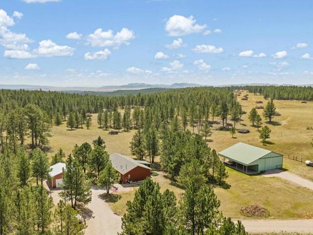 House for sale in Edgemont, South Dakota