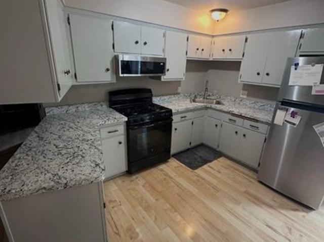 Townhouse for rent in Hales Corners, Wisconsin
