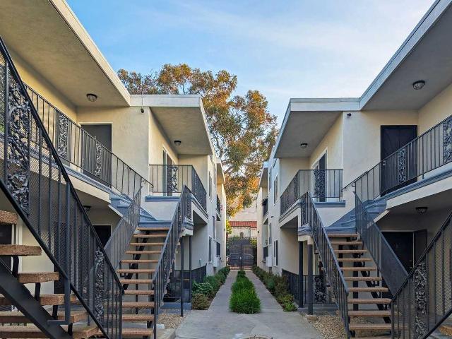 Apartment for rent in Santa Monica, California