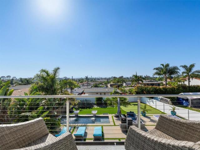 House for sale in Cardiff, California