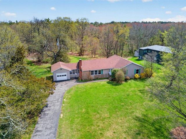 House for sale in Bloomington, New York