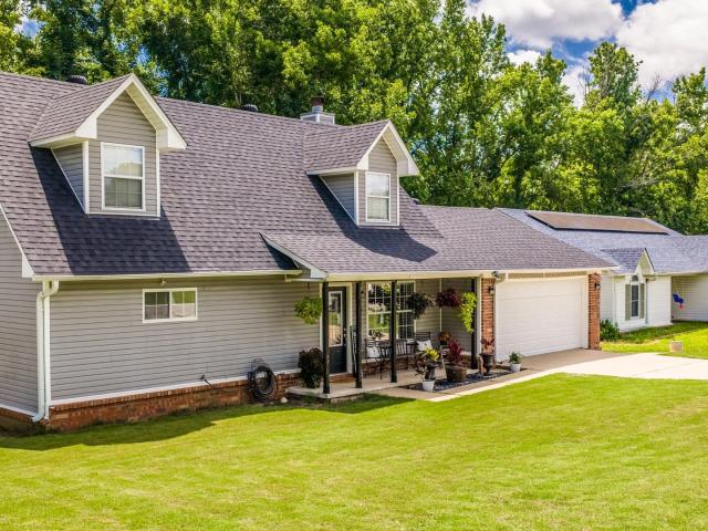 House for sale in Ark