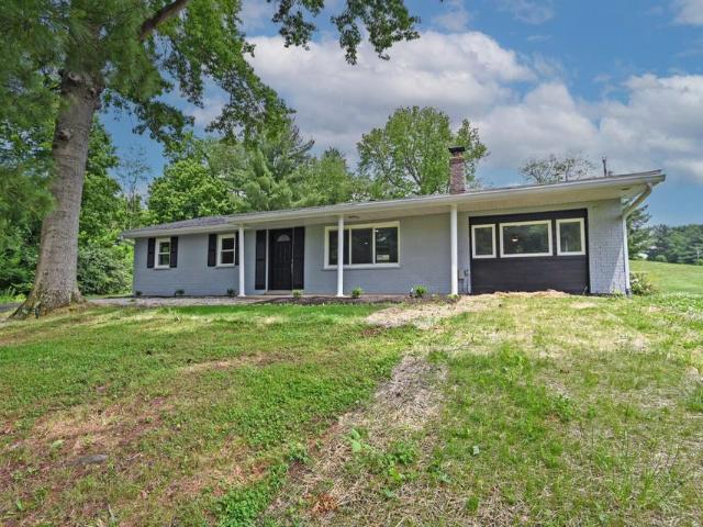 House for sale in Hebron, Boone County