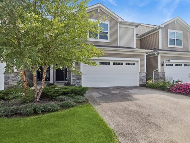 Townhouse for sale in South Elgin, Illinois