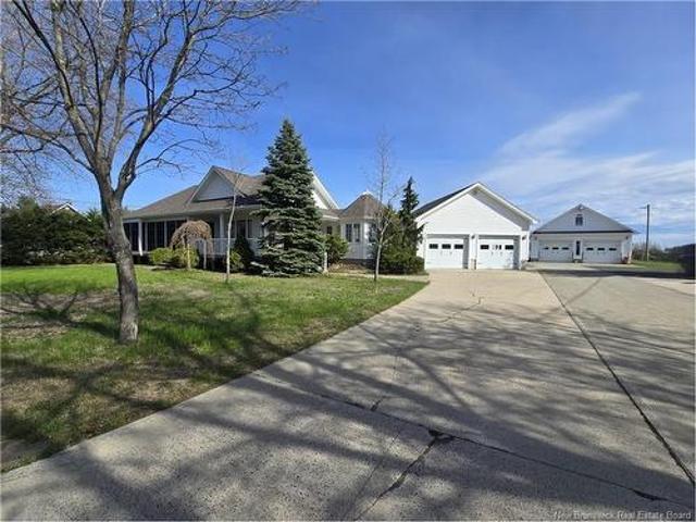 House for sale in Tracadie–sheila, New Brunswick