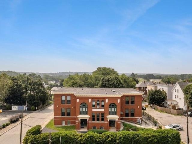 Condo for sale in Woonsocket, Rhode Island