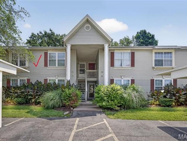 Condo for sale in Saint Peters, Missouri
