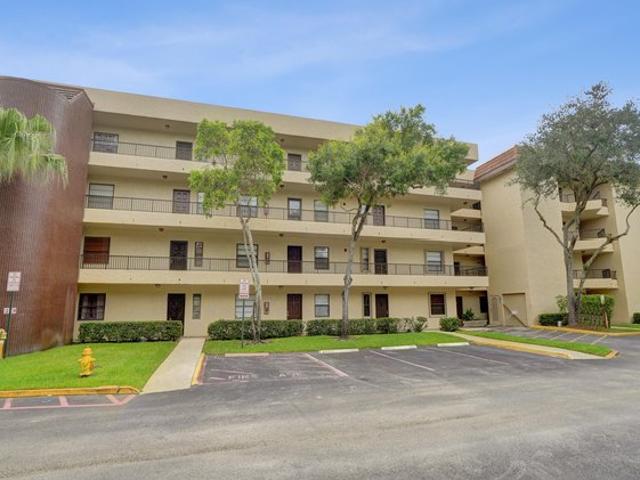 Condo for sale in Plantation, Florida