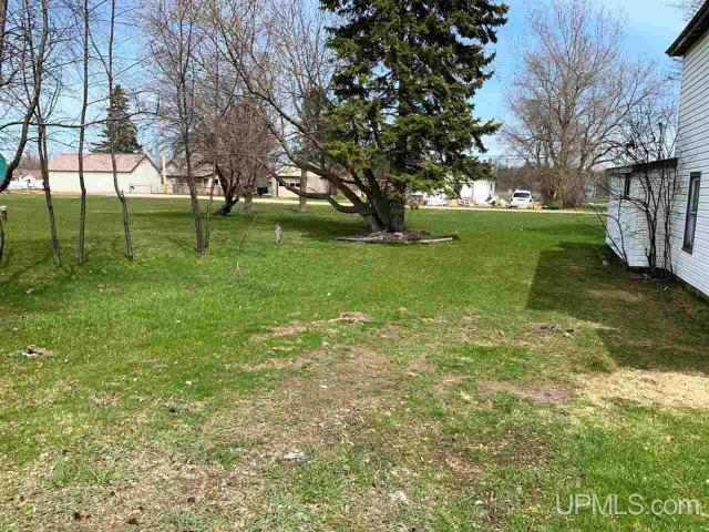 House for sale in Rapid River, Michigan
