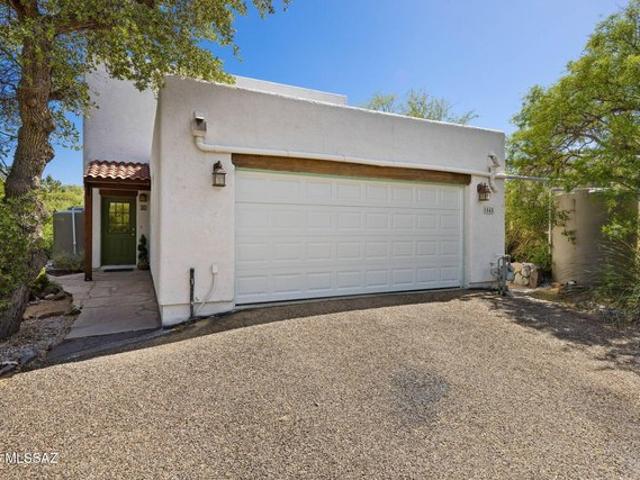 House for sale in Oracle, Arizona