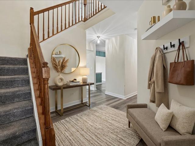 Townhouse for sale in Mchenry, Illinois