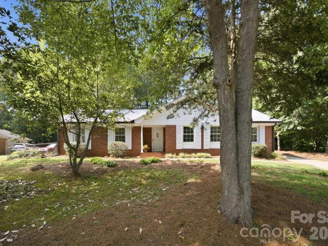 House for sale in Mooresville, North Carolina