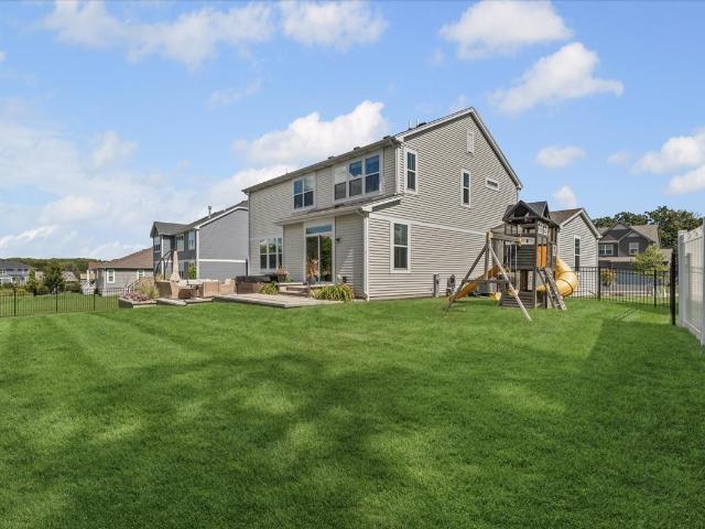 House for sale in Mchenry, Illinois