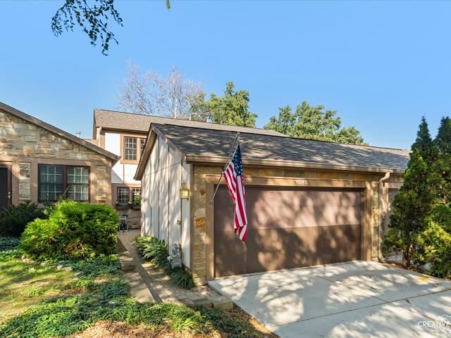 Townhouse for sale in Wheaton, DuPage County