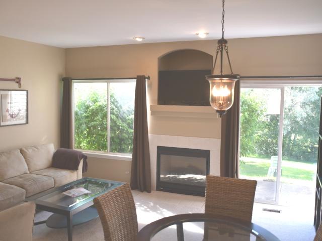 Townhouse for sale in Aurora, Illinois