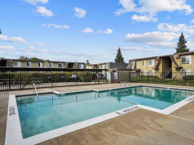 Apartment for rent in Mather, California