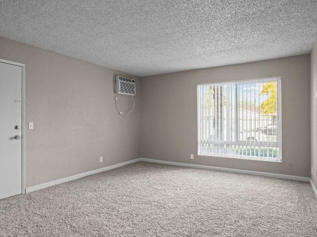 Apartment for rent in Mather, California
