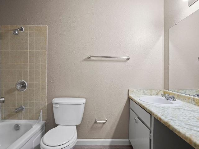Apartment for rent in Mather, California