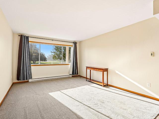 Condo for sale in Whitnall Edge Commons, Franklin