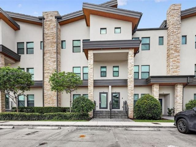 Townhouse for sale in Doral, Miami-Dade County