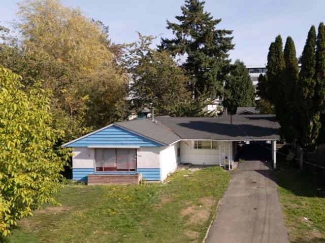 House for sale in City Centre, Surrey