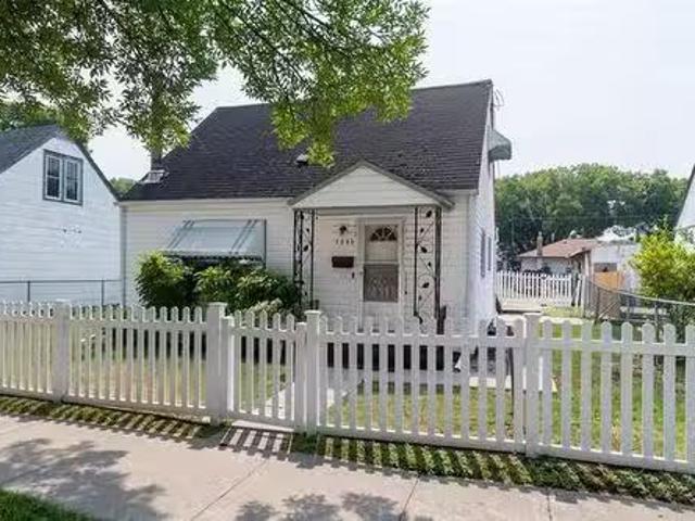 House for sale in East St. Paul, Manitoba