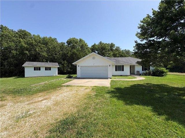 House for sale in Centerview, Missouri