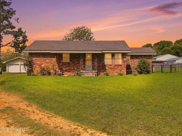 House for sale in Wiggins, Mississippi