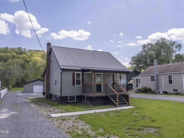 House for sale in Huntingdon, Pennsylvania