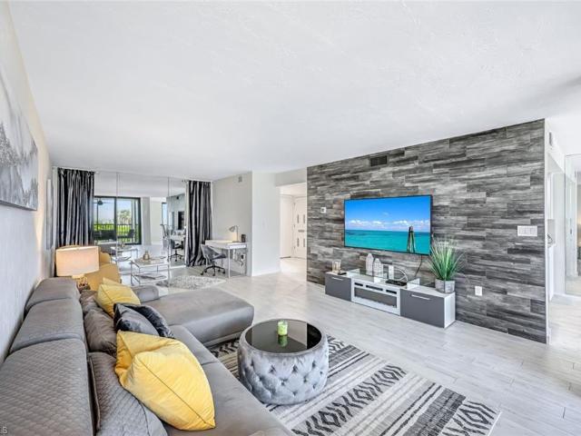 Condo for sale in Vanderbilt Beach, Florida