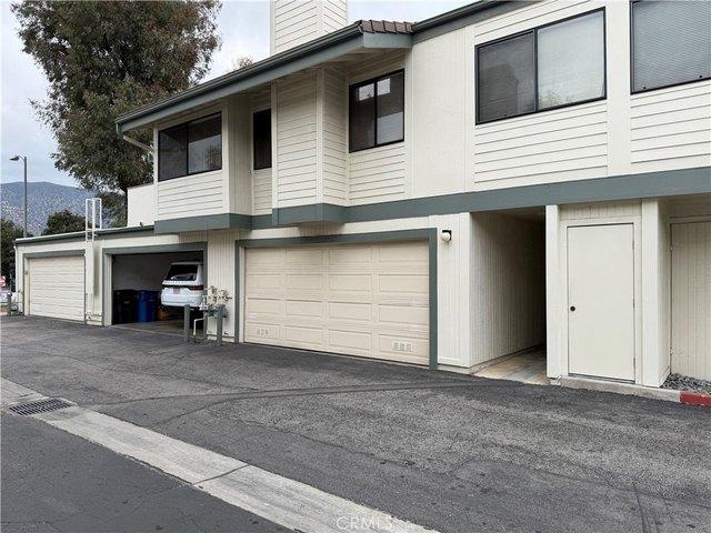 Condo for sale in Canoga Park, California