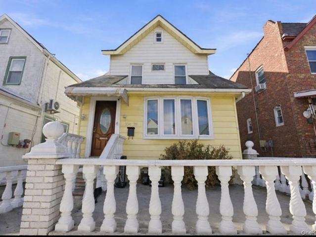 House for sale in Richmond Hill, Georgia