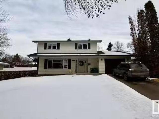 House for sale in Sherwood Park, Alberta