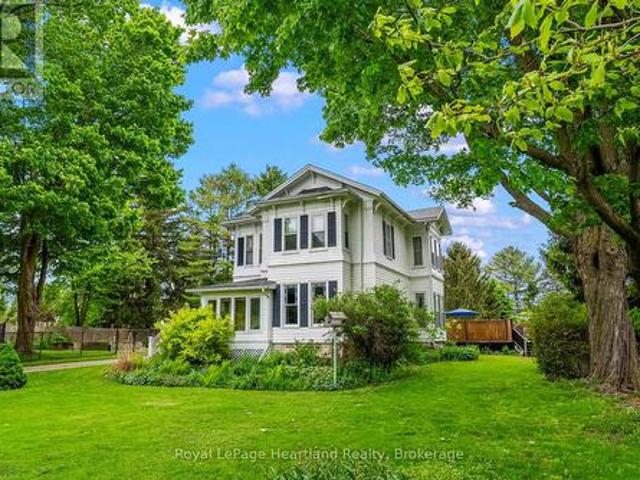 House for sale in Howick, Ontario