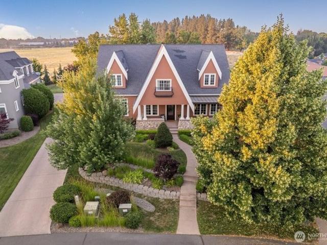 House for sale in College Place, Washington
