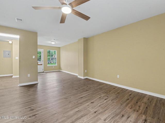 Townhouse for sale in Gulfport, Mississippi