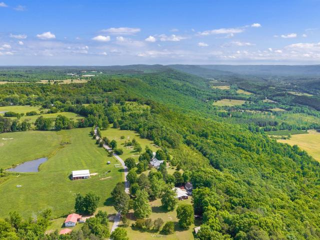 House for sale in Henagar, Alabama