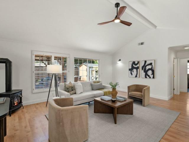 House for sale in San Carlos