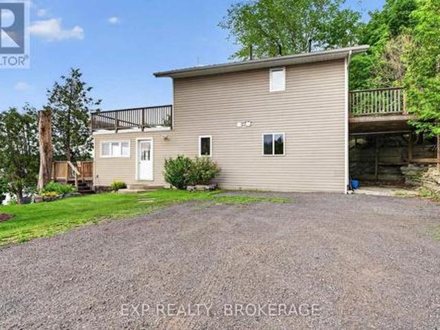 House for sale in South Frontenac, Ontario