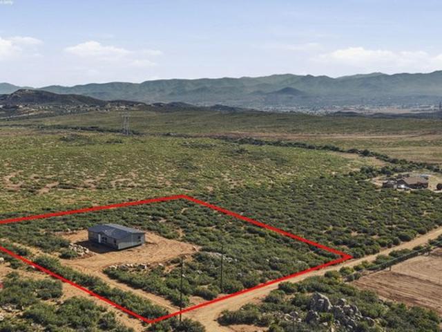 House for sale in Dewey, Arizona