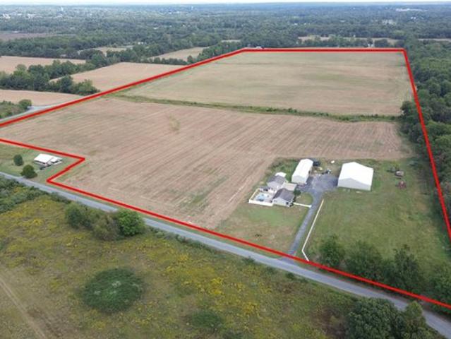 Farm for sale in Johnston City, Williamson County