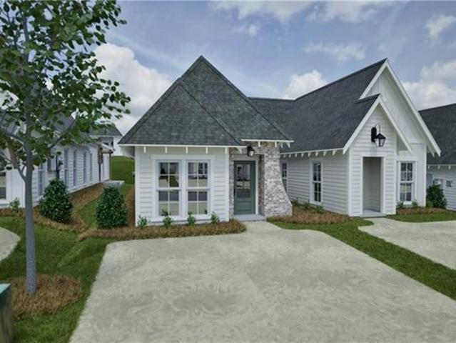 Townhouse for sale in Opelika, Alabama