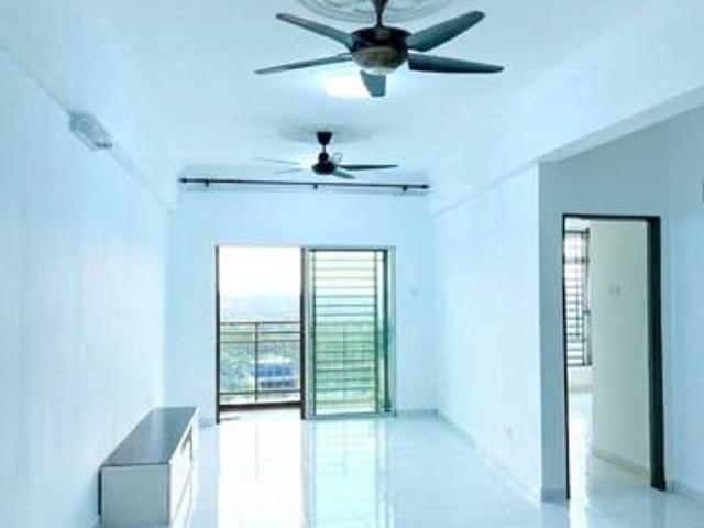 Apartment for sale in Petaling, Alam Impian
