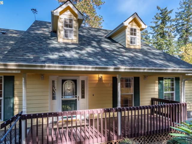 House for sale in Roseburg, Douglas County