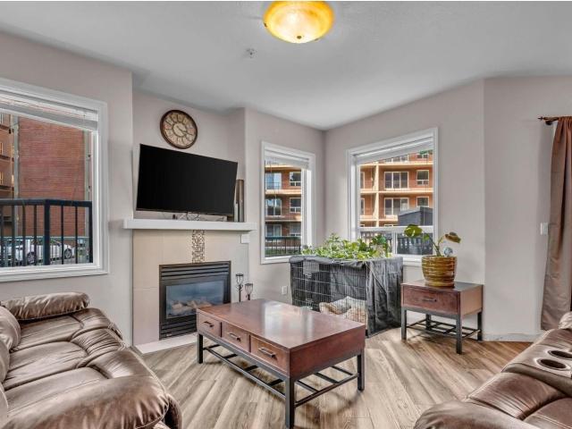 Apartment for sale in Wedgewood, Alberta