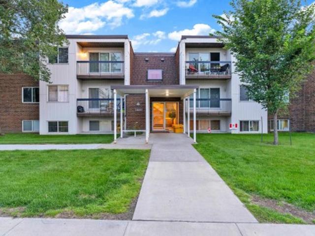Condo for sale in Wedgewood, Alberta
