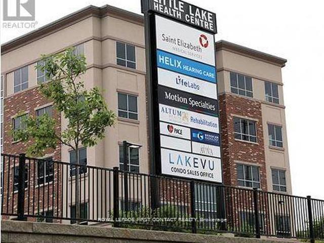 Commercial for rent in Barrie, Ontario